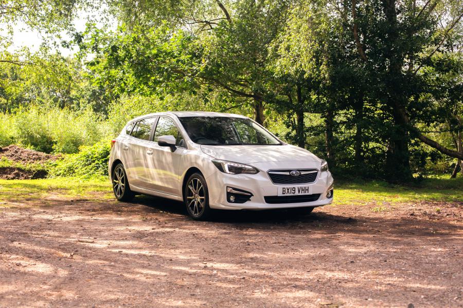  Subaru Impreza 5-Door 2017 года  (UK) (фото 1 из 12)